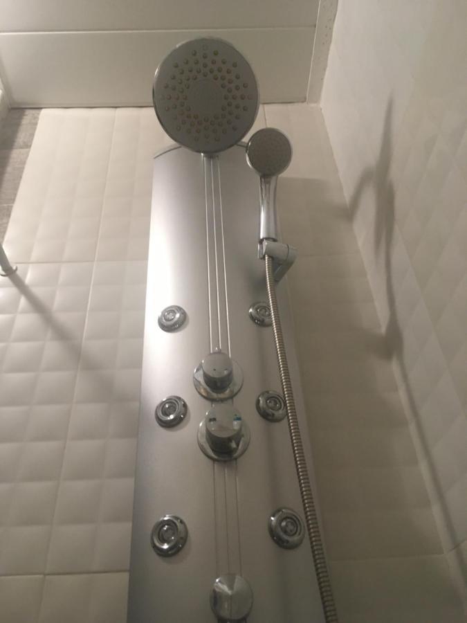 Apartamento con BBQ. H de la Reina Kordoba Bagian luar foto