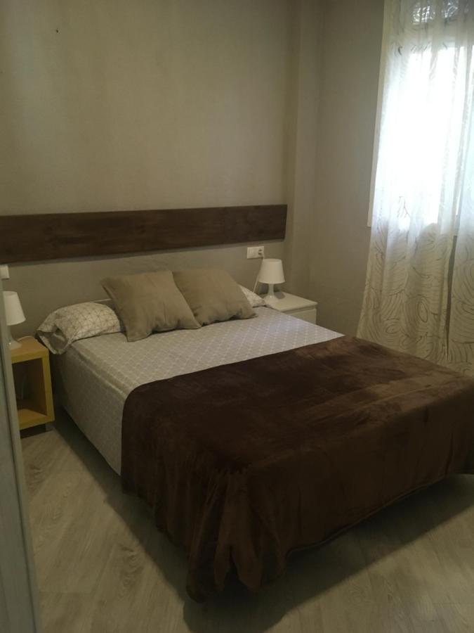 Apartamento con BBQ. H de la Reina Kordoba Bagian luar foto