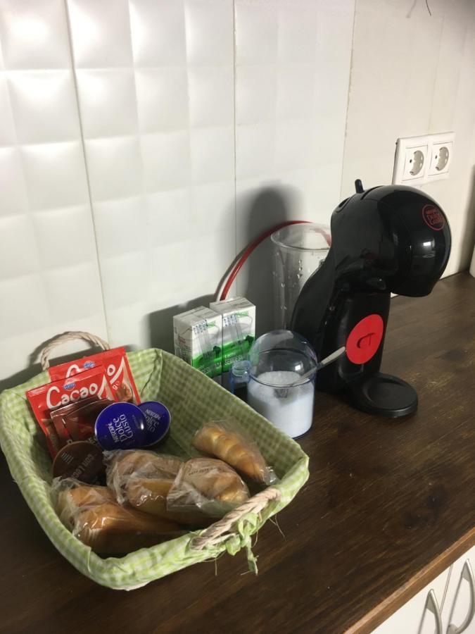 Apartamento con BBQ. H de la Reina Kordoba Bagian luar foto